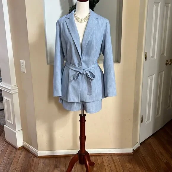 Nine West Women’s M blue Blazer & Shorts Business Set NEW - Picture 2 of 14